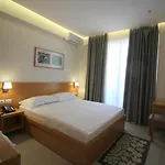 Hotell Ari 2 3*