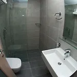 Ari 2 3* Sarandë