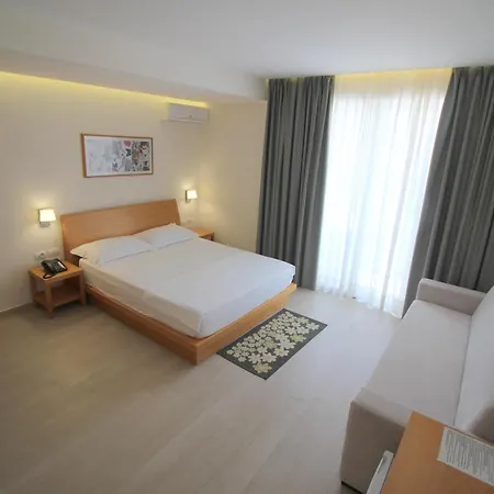 Hotel Ari 2 Sarandë