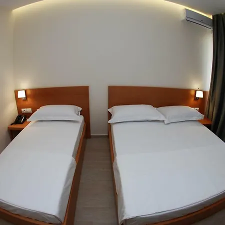 Hotel Ari 2 Sarandë