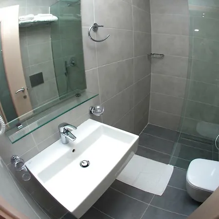 Hotel Ari 2 Sarandë