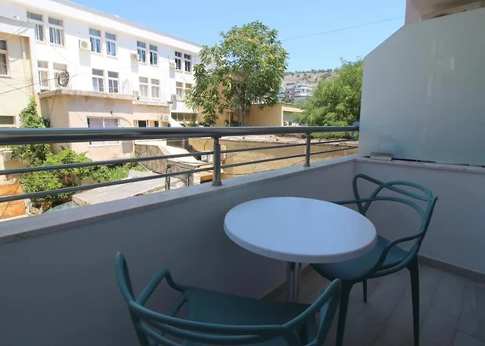 Ari 2 Hotel Sarandë