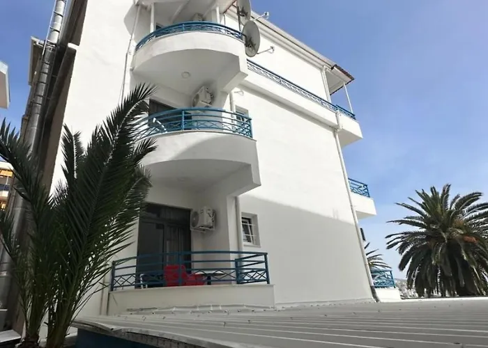 Ari 2 Hotel 3*