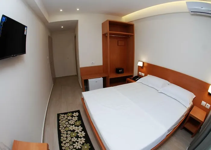 Ari 2 Hotel Sarandë