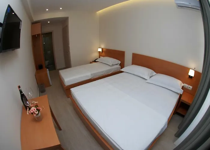 Hotel Ari 2 Sarandë
