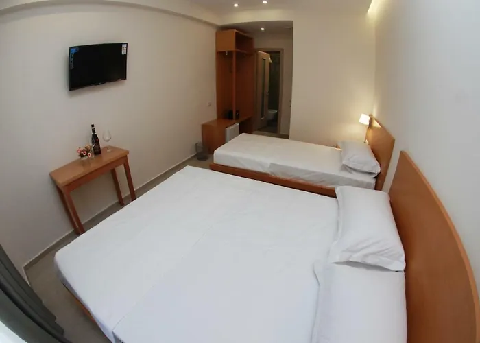 Hotel Ari 2 3*